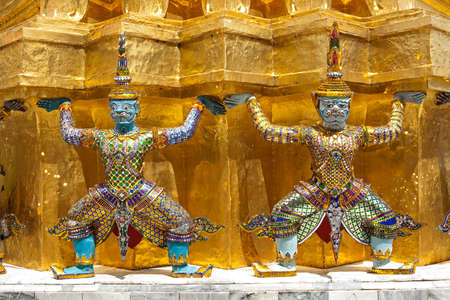 Giant Buddha Statues in Grand Palace, Bangkokの写真素材