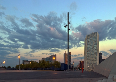 BARCELONA, SPAIN - AUGUST 13  Morning Diagonal ZeroZero Tower in Barcelona, Spain on August 13, 2012  Designed by EMBA  Itのeditorial素材