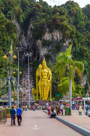 Kuala Lumpur, Malaysia - FEB. 20, 2015 : Batu Caves Lord Murugan Statue and entrance near Kuala Lumpur Malaysia.のeditorial素材