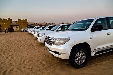 DUBAI, UNITED ARAB EMIRATES - JANUARY 25, 2016: Safari Empty Quarter rally off-road car 4x4 adventure sand desert landscape, UAE, Dubai.のeditorial素材