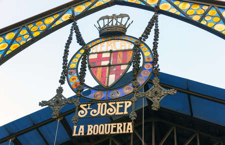 BARCELONA, SPAIN - AUGUST 26, 2012: emblem Barcelona Saint Josep la Boqueria Market Entrance - covered market BARCELONA, SPAINのeditorial素材