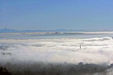 Vancouver under blankiet of heavy fog
