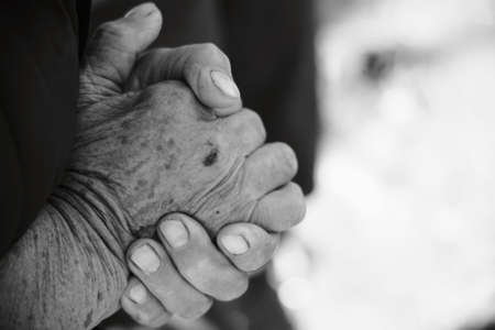 illustration of woman's hands pray for help
の写真素材