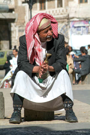 Sana, Yemen - 20 January 2008: Man with traditional clothe at Sana on Yemenのeditorial素材