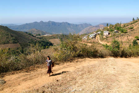 Kalaw, Myanmar - 12 January 2010: People walking out of the village of Kalaw on Myanmarのeditorial素材