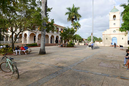 Vinales, Cuba . 25 january 2016: people speaking on sitting on benches at Vinales, a small town and municipality in the north central Pinar del Rio Province of Cubaのeditorial素材