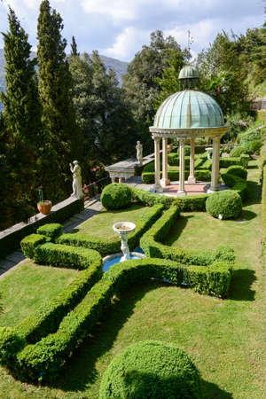 Morcote, Switzerland - 13 april 2016: Scherrer Park on Morcote, Switzerland. Called "The Garden of Wonders." a rich collection of art objects from different countries and different erasのeditorial素材