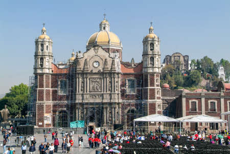 Mexico City, Mexico - 10 January 2009: People walking in front of the Basilica of Our Lady of Guadalupe at Mexico City, Mexicoのeditorial素材