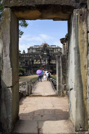 Siem Reap, Cambodia - 12 january 2018: People are walking to Baphuon temple at Siem Reap on Cambodiaのeditorial素材