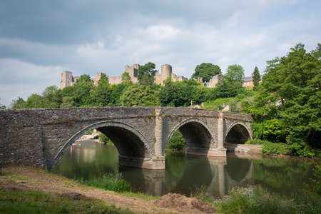 Ludlow, UK - 19 June, 2014: Ludlow bridgeのeditorial素材