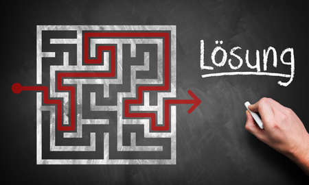 Lösung - Solution through a mazeの写真素材