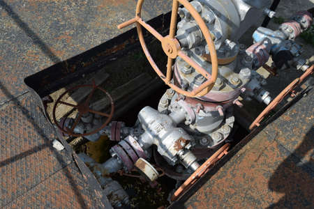 Oil well. The equipment and technologies on oil fields.