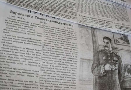 Russia, Ataman - 26 September 2015: Soviet newspapers in World War II. Article about the meeting of Churchill, Stalin and Roosevelt.のeditorial素材