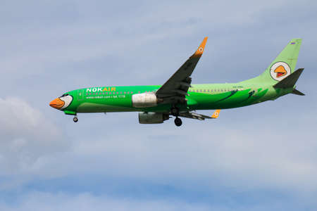 CHIANGMAI THAILAND - SEPTEMBER 2017 Nok Air airplane landing at Chiangmai international airport in Afternoon day on September 1,2017 in Chiangmai Thailandのeditorial素材