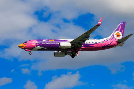 CHIANGMAI THAILAND - SEPTEMBER 2017 Nok Air airplane landing at Chiangmai international airport in Afternoon day on September 2,2017 in Chiangmai Thailandのeditorial素材