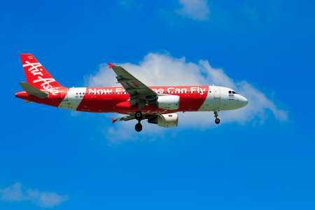 CHIANGMAI THAILAND - SEPTEMBER 2017 Thai Airasia airplane landing at Chiangmai international airport in Morning day on September 20,2017 in Chiangmai Thailandのeditorial素材