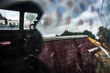 Details and different images of locomotives, marshalling yard, wagons, carriages and train stations...