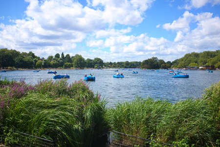 Paddling boats on the Serpentine, London, United Kingdom.の写真素材