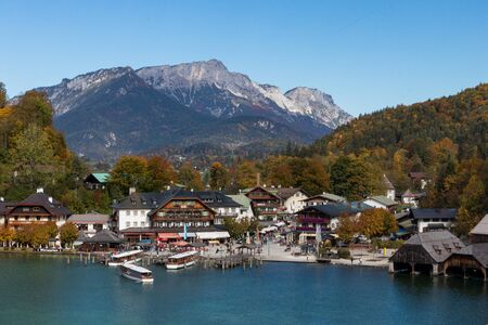 Ship pier in Schoenau am Koenigssee in the Berchtesgadener Land in Bavariaのeditorial素材
