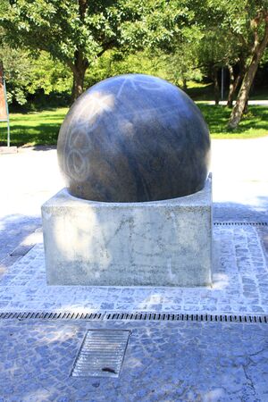 Ball fountain in Westpark in Munichの写真素材