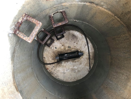 Spiral for cleaning a channel in a shaft
