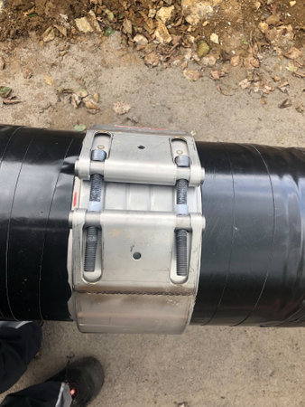 Air line is insulated and connected with a coupling