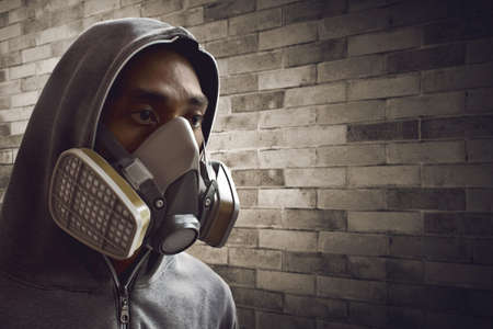 Man wearing respirator maskの写真素材