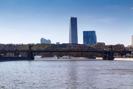 Pleasure boats on the background of Krasnoluzhsky Bridge in Moscowの写真素材