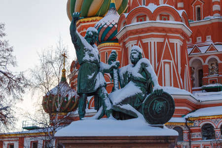 Moscow, Russia - February 01, 2018: Monument to Minin and Pozharsky in Red square closeup. Moscow in winterのeditorial素材