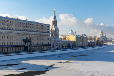Moscow, Russia - February 01, 2018: Moskva river in sunny winter day. View of the Sofiyskaya Embankmentのeditorial素材