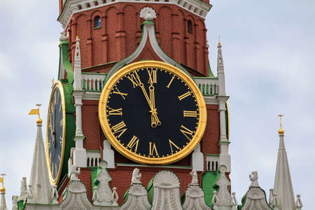 Moscow, Russia - June 21, 2018: Chimes on Spasskaya tower of Moscow Kremlin against cloudy blue skyのeditorial素材