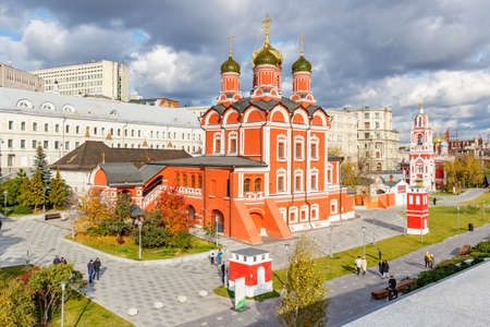 Moscow, Russia - October 08, 2019: Panorama of Znamensky Cathedral in Moscow against cloudy sky in sunlight. View from Zaryadye Park at autumn dayのeditorial素材