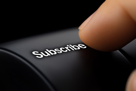 Engaging with content through the subscribe button on a digital platformの素材