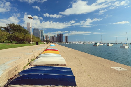 Lake Shore Trail along Lake Michigan in Chicagoの写真素材