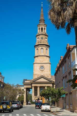CHARLESTON, SOUTH CAROLINA OCTOBER 9  Historic Church Street is a popular tourist attraction in the French Quarter district on October 9, 2013 in Charleston のeditorial素材