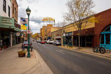 Flagstaff, AZ USA - October 24, 2016: Cityscape view of the historic downtown area with vintage architecture.のeditorial素材