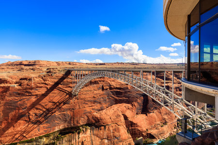 Glen Canyon Dam on the border between Arizona and Utah.のeditorial素材