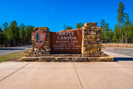 Bryce Canyon, Utah USA - April 22, 2017: Entrance sign to the beautiful Bryce Canyon National Park known for its natural rock formations called hoodoos.のeditorial素材