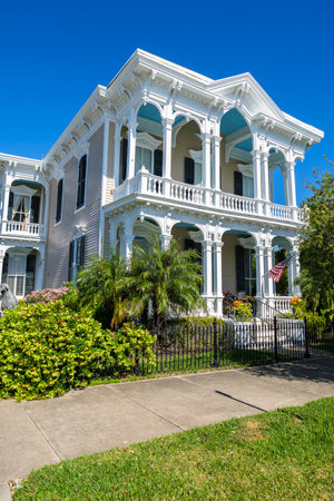 Galveston, Texas USA - November 3, 2019: The Silk Stocking Residential Historic District contains beautifully restored vintage homes of the Queen Anne architecture style.のeditorial素材