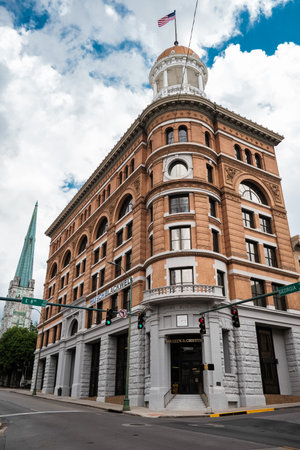 Chattanooga, Tennessee USA - May 13, 2022: Vintage Dome building in the City Center in the downtown districtのeditorial素材