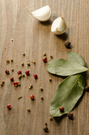 Photo Close-up on the table garlic natural household productsの写真素材