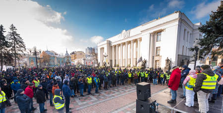 Motorists protest in Kiev near the Verkhovna Rada.