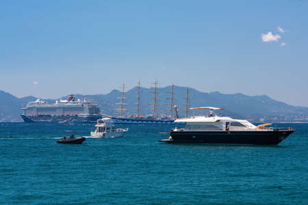 Ships and yachts on the coast of the city of Cannes. France.のeditorial素材