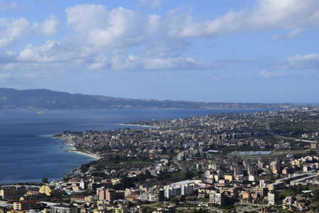 View of downtown Reggio Nod from Fortino Pentimele South.の写真素材