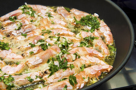 Shrimps in the frying panの写真素材