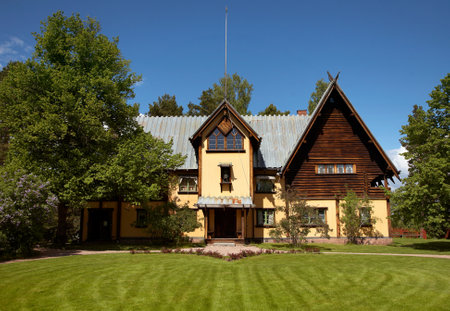 MORA, SWEDEN - JUNE 07, 2012: ZORN MUSEUM (Zorng?en), a log house which was the home of artist Anders Zorn and his wife Emma. The building is since 1942 a museum (Zorn Museum) dedicated to Anders Zorn and his work.のeditorial素材