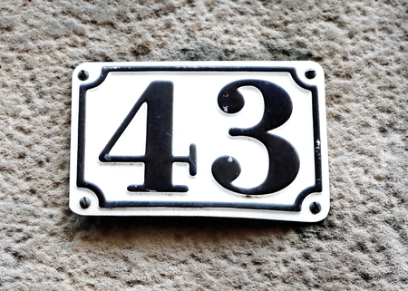 Sign with the house number 43の写真素材