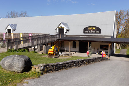 Lummelunda, Sweden - May 13, 2016: Building with the main entrance to the Lummelunda cave located in Swedish province of Gotland.のeditorial素材