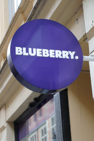 STockholm, Sweden - July 24, 2020: The Blueberry lifestyle shop with take-out health food at the Grevturgatan street.のeditorial素材
