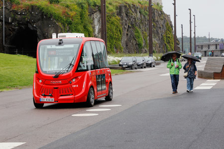 Oslo, Norway - June 20, 2019: Self-driving public transport 
autonomous electrical  vehicle in service on line 35 operated by Ruter.のeditorial素材